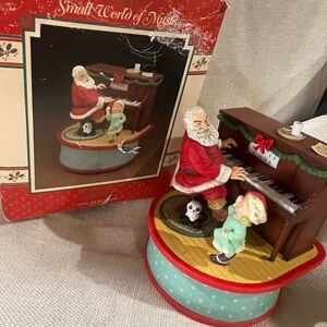 Enesco Small World of Music - Music Box